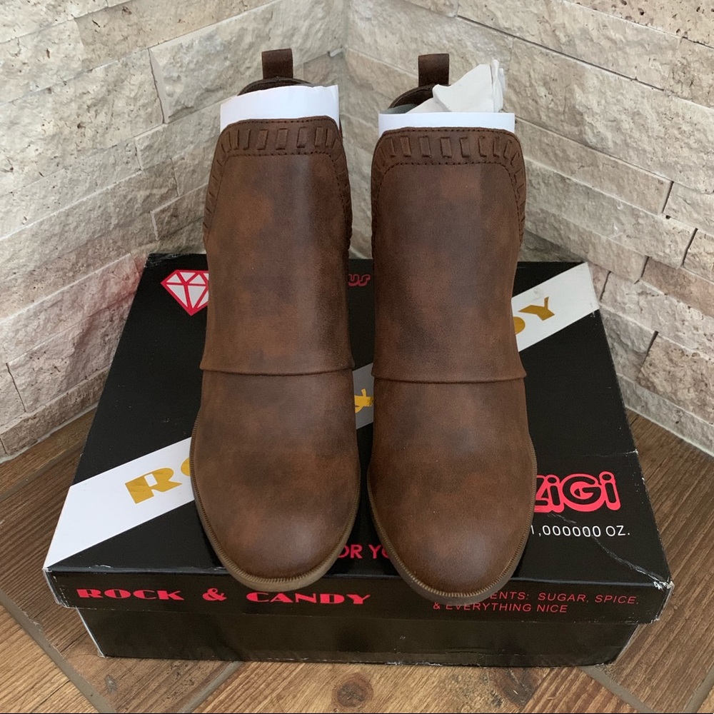 🧶Rock & Candy Lipton Chelsea Booties🧶 - Picture 2 of 8